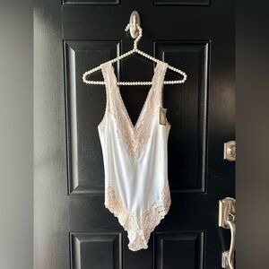 VTG NWT Oscar De La Renta White Satin Lace Teddy Bodysuit Size S